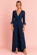 CONJUNTO DE PANTALON Y CASACA CON PLUMAS