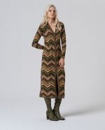 Vestido largo, camisero con cuello pico - Imagen 2