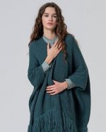 Poncho abierto de tricot con detalle de flecos - Imagen 4