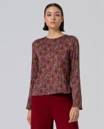 Blusa corta mangas acampanadas