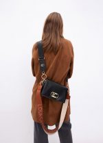 Asa bolso tachas metalizadas logo - Imagen 2