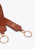 Asa bolso tachas metalizadas logo - Imagen 10