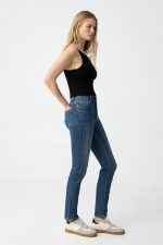 Vaqueros Rectos Jennifer