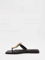 Sandalia plana esclava aplique dorado - Imagen 3