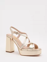 Sandalia dorada tacon cuadrado y plataforma - Imagen 7