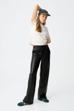 Pantalon ancho ecopiel Dries