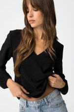 Blusa escote pico espalda plisada Kante_7 - Imagen 3
