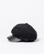 Gorra abullonada