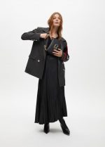 Americana cruzada oversize detalle parches - Imagen 11