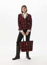 Bolso shopper cuadros con parche escudo - Imagen 7