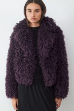 Abrigo corto pelo faux fur rizo