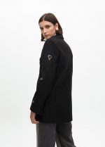 Americana detalle logo pedrería - Imagen 5