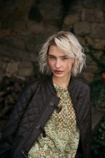 Cazadora piel vegana cierre trenca