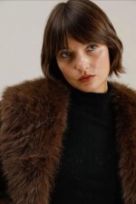 Chaquetón tres cuartos faux fur - Imagen 2
