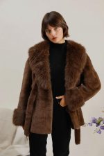 Chaquetón tres cuartos faux fur