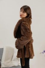 Chaquetón tres cuartos faux fur - Imagen 4