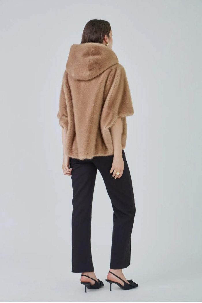 Chaqueton capa de pelo con capucha - Imagen 5