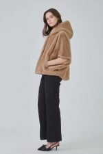 Chaqueton capa de pelo con capucha - Imagen 6