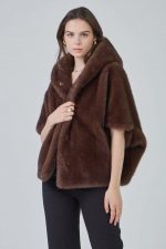 Chaqueton capa de pelo con capucha - Imagen 12