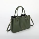 Bolso con acabados a juego - Imagen 12