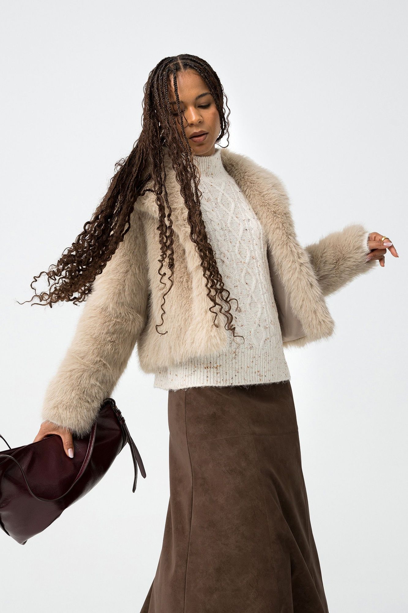 1759144791_5f2b763d6cf874ac102eef6a49cc55f5 Chaqueta faux fur Thretha - Imagen 13