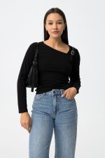 Camiseta manga larga escote asimetrico Malli - Imagen 6