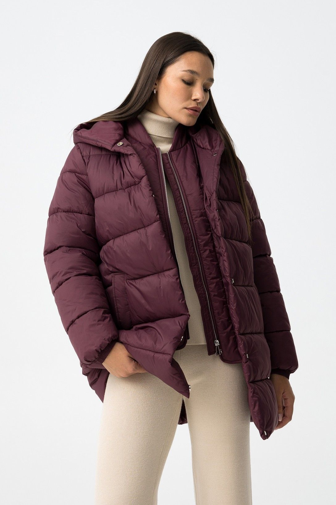 1759166821_bf10b08e0e9ad36bc2d3a08f4f8d4714 Parka acolchada Ravina_1 - Imagen 1