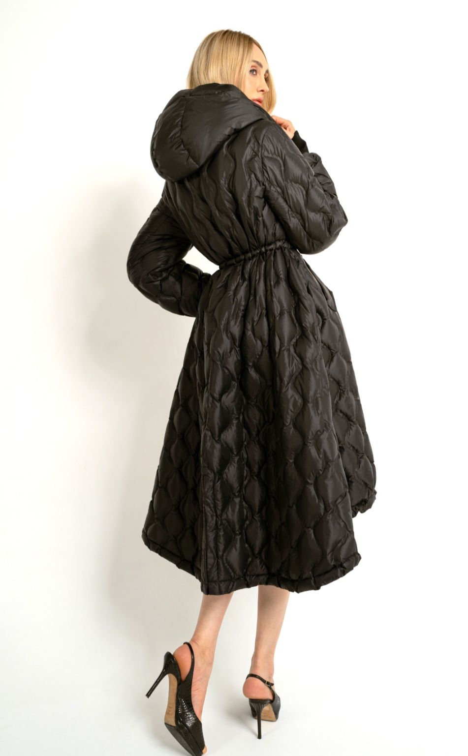 Screenshot_20251029_153057_Chrome Abrigo Acolchado de Vuelo - Imagen 1