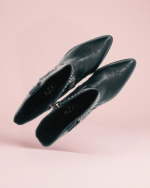 Bota campera media caña decorada con tachuelas - Imagen 5