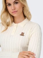Jersey cuello de polo con osito bordado Only Katia - Imagen 6