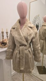 Chaquetón de Piel Ecológica con Pasamaneria - Imagen 6