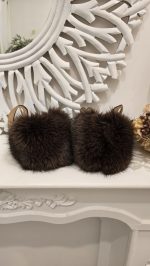 Puños de Pelo Café - Imagen 2