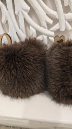 Puños de Pelo Café - Imagen 3