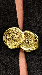 Vestido Corto con Botones Dorados - Imagen 4