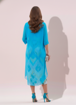 Vestido midi estampado con capa Ado - Imagen 4