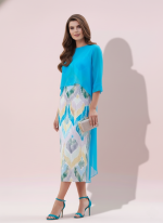 Vestido midi estampado con capa Ado