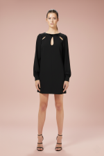 VESTIDO CORTO CON CADENA