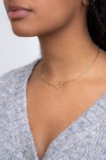 Collar de cadena con tréboles