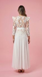 Conjunto de Cuerpo de Tul Bordado y Falda - Imagen 2