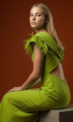 Vestido midi plumas y espalda botones