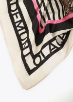 Pañuelo satinado con rayas y leopardos - Imagen 2