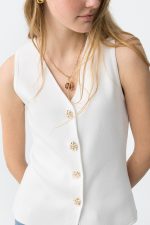 Chaleco con botón dorado Fleur - Imagen 7