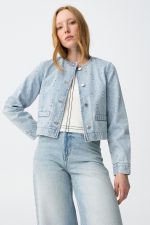 Cazadora vaquera Chanel