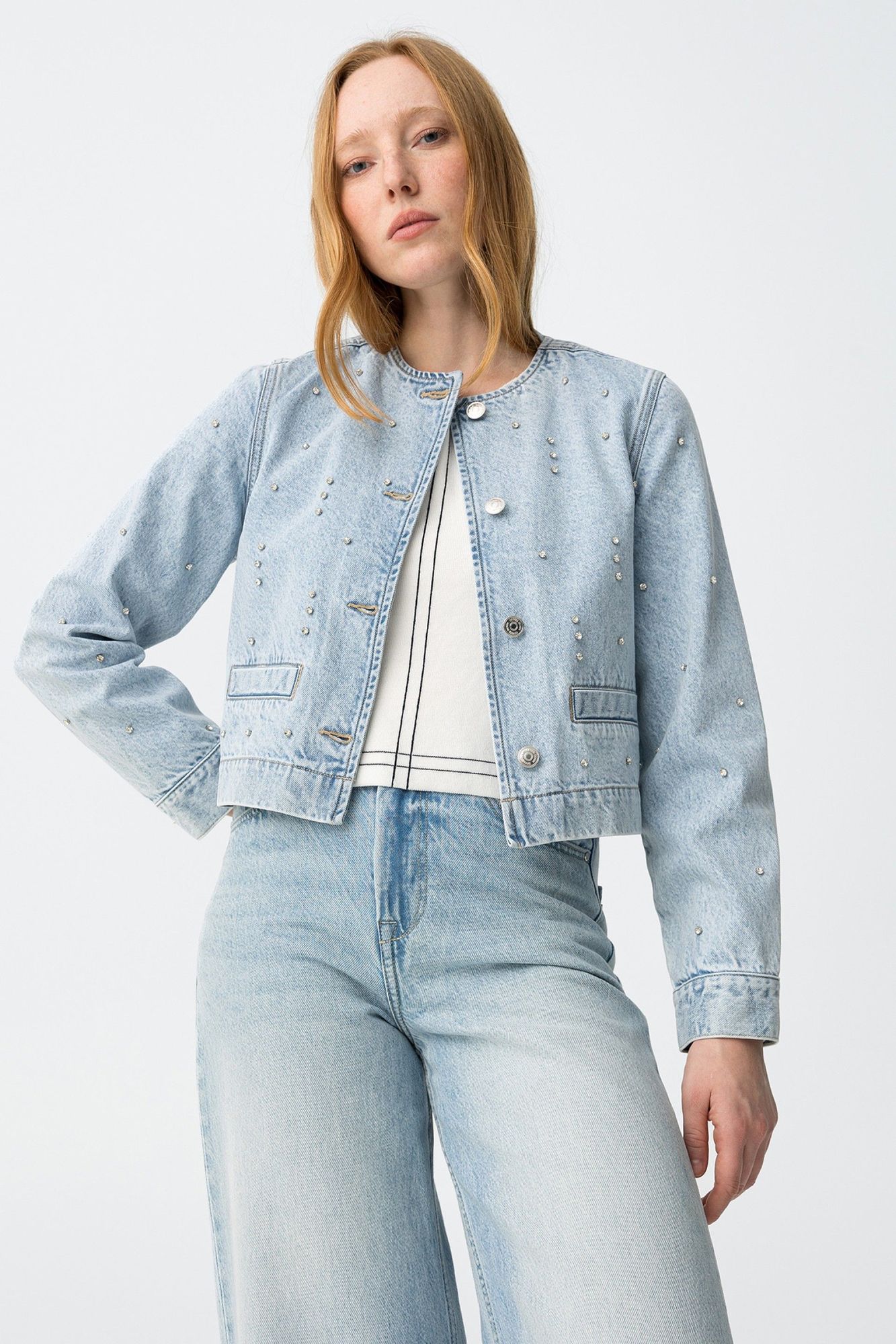 1770051781_cc212ae091a97c58fde6263803533e2c Cazadora vaquera Chanel - Imagen 1