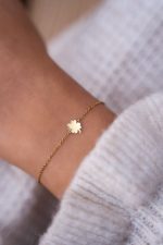 Pulsera charm de trébol