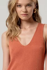 Top de tirantes escote pico - Imagen 4