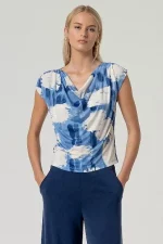 Top sin mangas escote drapeado