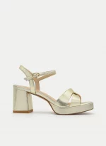 Sandalia dorada metalizada con plataforma y tacón ancho - Imagen 2