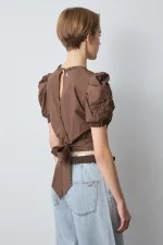 Blusa encaje hombros abullonados - Imagen 2