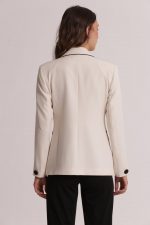 Chaqueta con bordes en contraste - Imagen 2